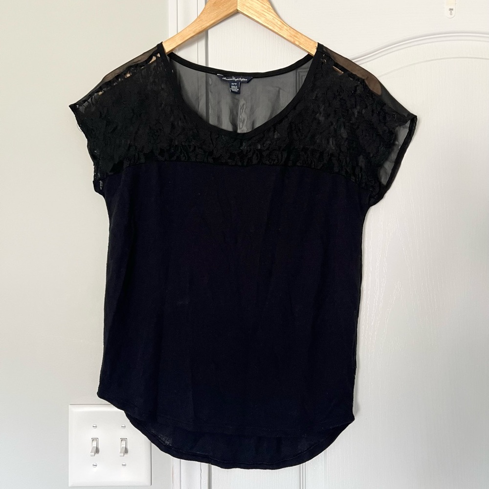 American Eagle Outfitters | Black Lace Top - XS